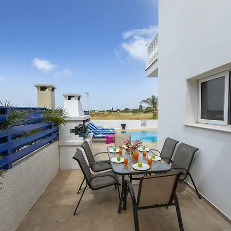 Carina * Agia Napa
