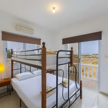 Carina * Agia Napa